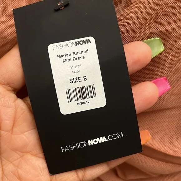 NWT FashionNova nude “Mariah” ruched mini long sleeve dress Size Small - Picture 11 of 11